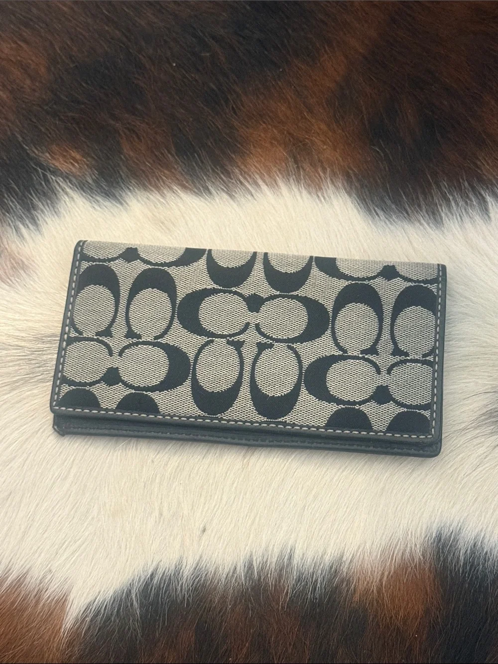 Coach Signature Canvas Card Holder in Black and Khaki